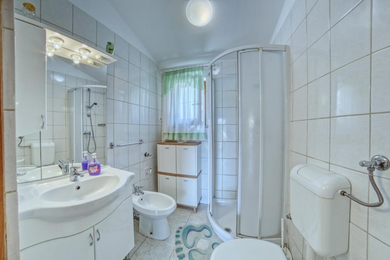 Apartmets Slavica 1644 班约勒 外观 照片